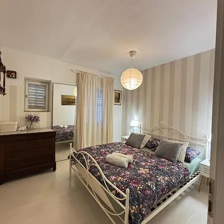 Legrand Town Center Apartman *